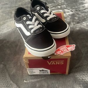 Toddler Boys Vans Size 9 Brand New